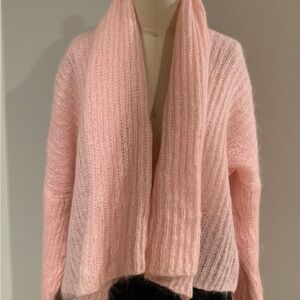Light pink hand knit sweater